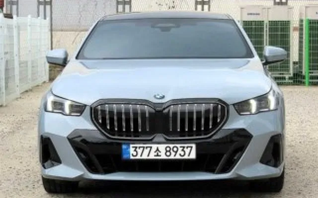 수원대형차중고 5시리즈 (G60) 530i xDrive 매물 사진 6 - 2025/04 16,766km