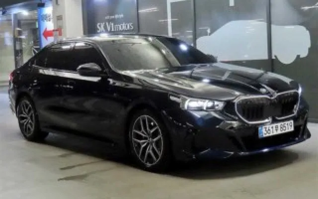 수원대형차중고 5시리즈 (G60) 520i 매물 사진 7 - 2026/02 10,326km