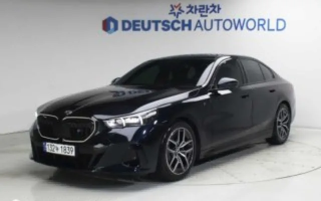 수원대형차중고 5시리즈 (G60) 520i 매물 사진 18 - 2024/02 33,482km